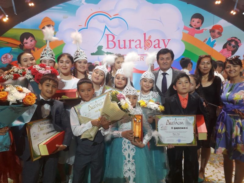 Түркістаннан «Burabay Summer Fest» фестиваліне аттанған өнерпаздар 7 жүлделі орынға ие болды 