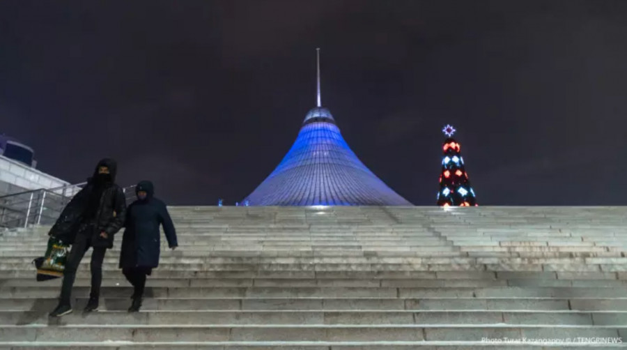 Астанадағы "Хан шатырға" өрт сөндірушілер 5 минутта жетті: онда не болды?