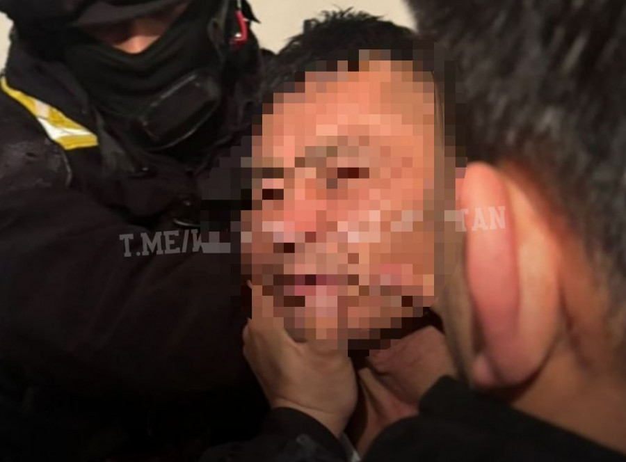Алматы облысында 4 баланы пәтерде азаптаған ер адам ұсталды