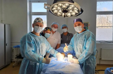 Алматыда 9 жастағы қызға бір уақытта үш операция жасалды