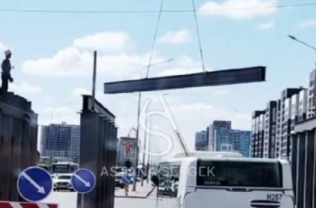 Астанада LRT құрылысымен айналысып жатқан компания қауіпсіздікті сақтамаған (видео)