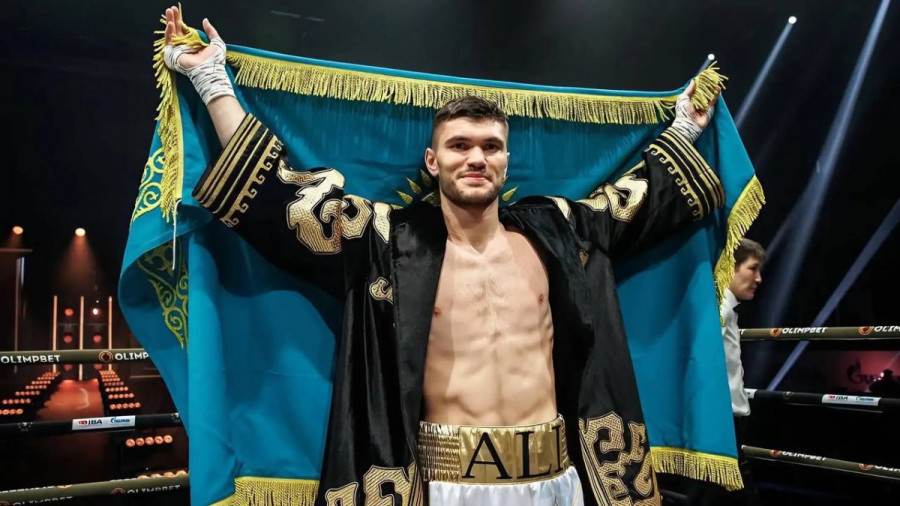 Әли Ахмедов америкалық боксшыны екінші раундта нокаутқа түсірді