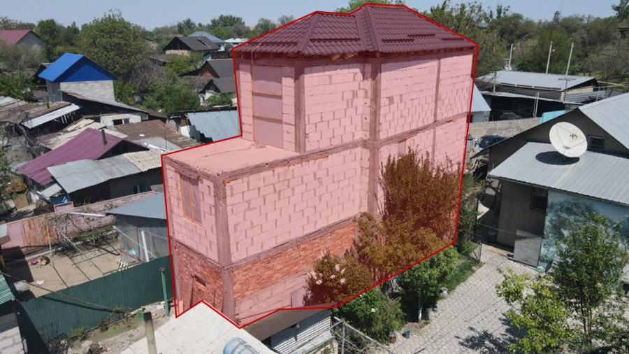 Алматыда үш қабатты үй сүріледі