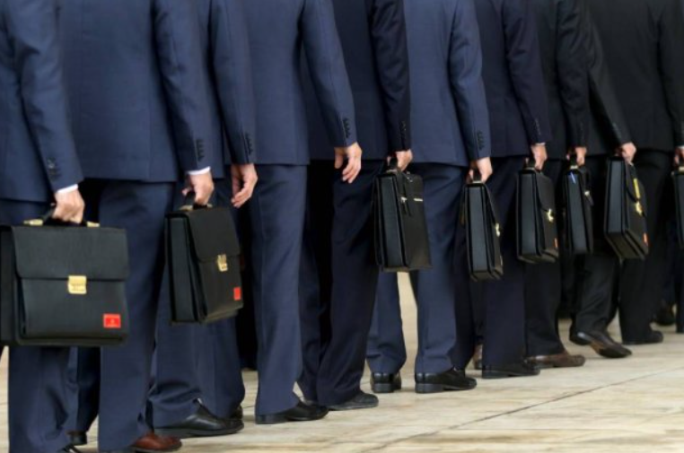 Қазақстанда 60-тан астам әкім орынбасары айыппұл төледі