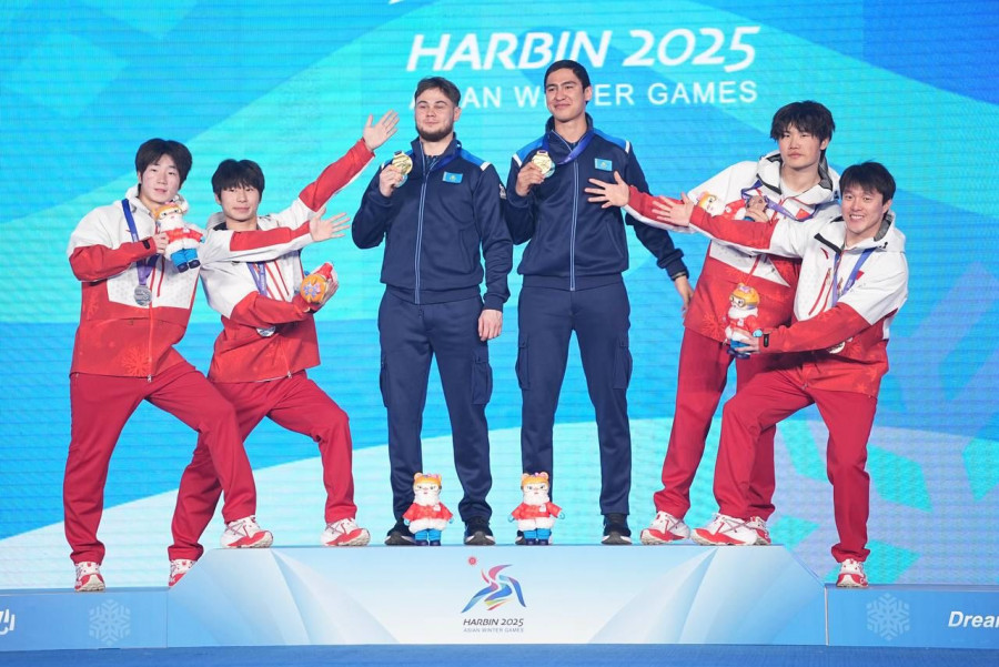 Фристайл-акробатикадан Ұлттық құрама тарихи алтын медаль жеңіп алды