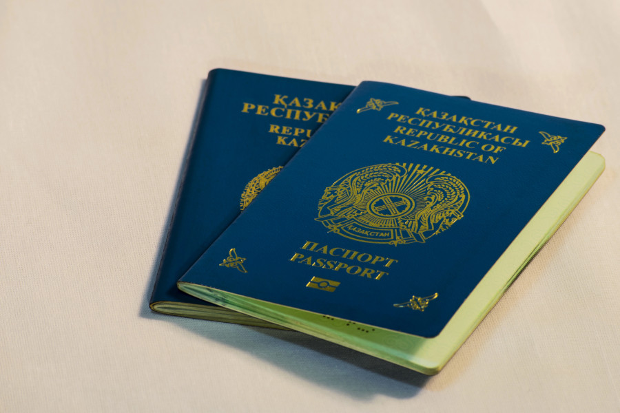 Қос азаматтықпен жүрген павлодарлық елден шығарылды