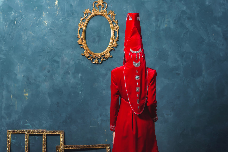 Ұлттың үні – әйелдің үні: Президенттің ұлттық киім туралы үндеуінің астары