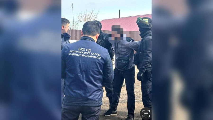 “Немереңді аман-сау көргің келсе, ақша аудар!“ БҚО-да екі адам ұсталды