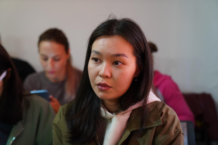 Татуировкасы бар порноактриса, милф