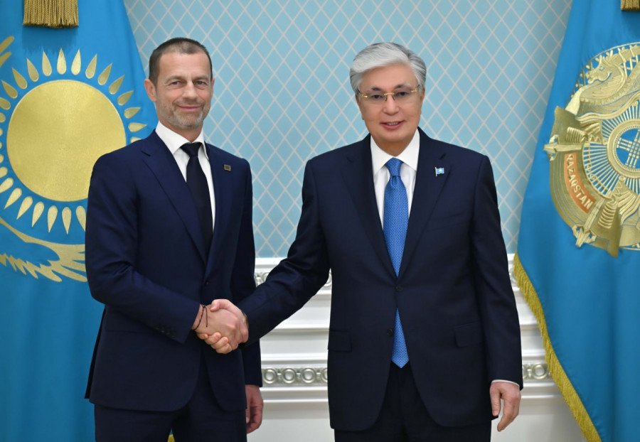Тоқаев UEFA президентін қабылдады