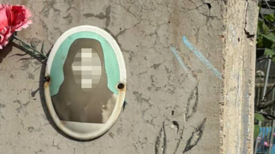 Семейліктерді бейіттерге қойылған белгілер алаңдатты: әкімдік пікірі