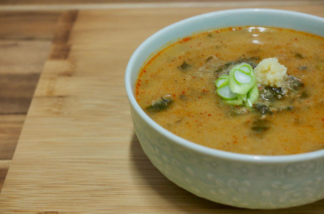 Тамақты ыстықтай ішкенді жақсы көресіз бе? Дәрігер қандай қаупі барын айтты