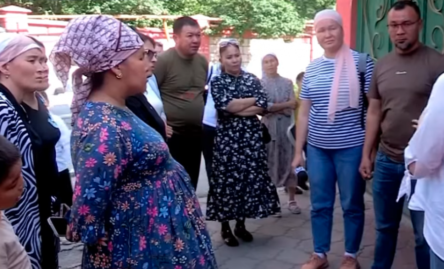 Түркістан облысында балалар арнайы мектептен жаппай шығарыла бастаған  