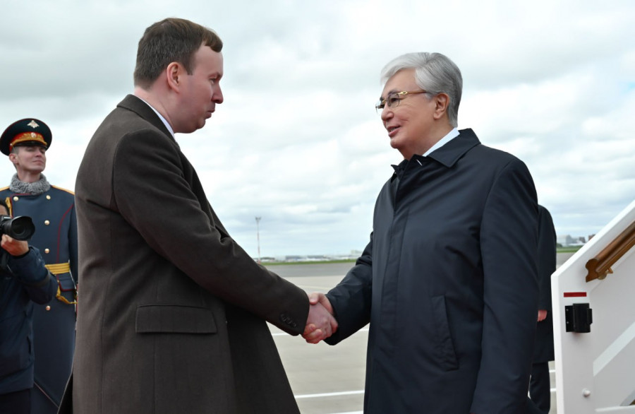 Тоқаев Мәскеуге барды