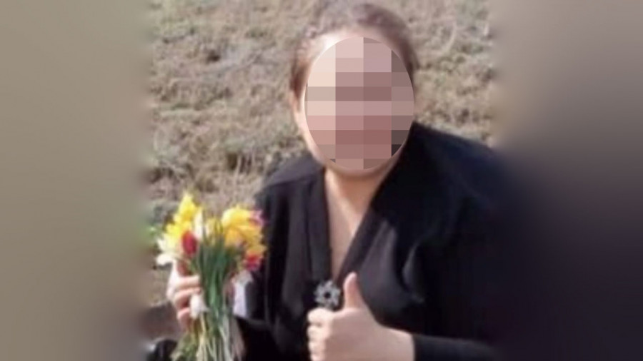 Қызғалдақтармен суретке түскен әкімнің басы дауға қалды: іс сотқа жетті