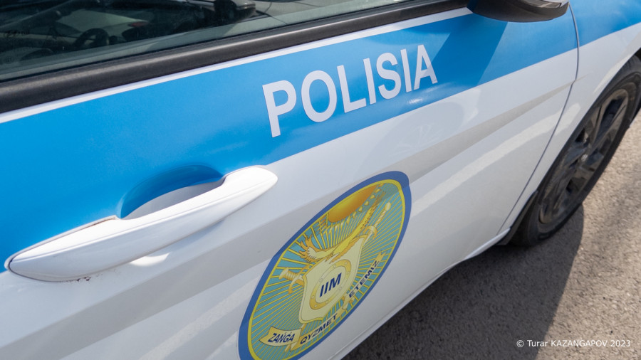 Ақтөбе облысында туыстарына естіртпей адам жерлегені үшін полиция өтемақы төлейді