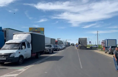 Жүргізушілерге құлаққағыс! Қазақстан мен Ресей шекарасында кептеліс болуы мүмкін