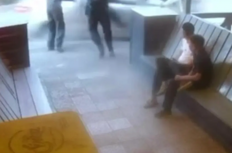 Сәтбаевта көлік жасөспірімдерді қағып кетті