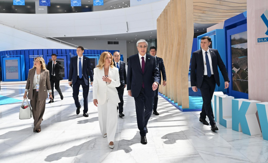 Тоқаев пен Джорджа Мелони Астана халықаралық форумының арнайы сессиясына қатысты