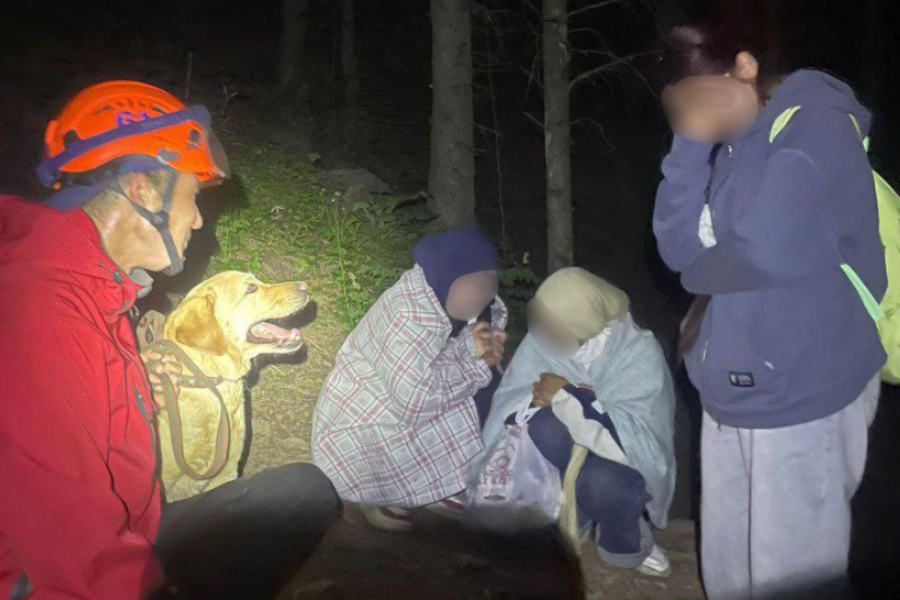 Алматы тауларынан 3 қыз құтқарылды