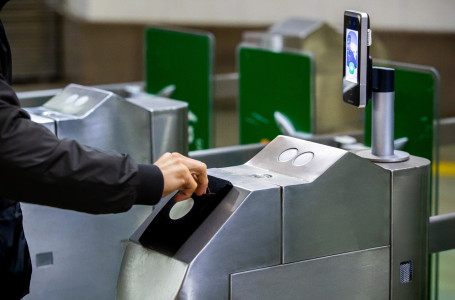 Алматыда 1 маусымда балалар метромен тегін жүре алады