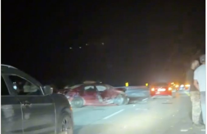 Алматы-Қонаев тасжолында ірі жол апаты болып, бірнеше адам зардап шекті