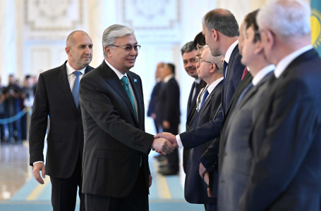 Тоқаев Болгария Президенті Румен Радевпен келіссөз жүргізді