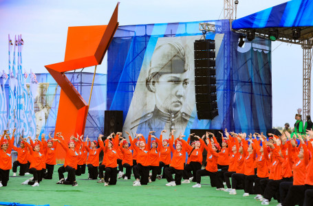 Қобда ауылында Әлия Молдағұлованың 100 жылдығы дүркіреп өтті