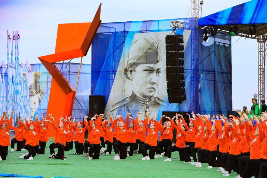 Қобда ауылында Әлия Молдағұлованың 100 жылдығы дүркіреп өтті