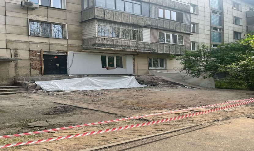 Алматыда заңсыз салынған тағы бір нысан сүрілді