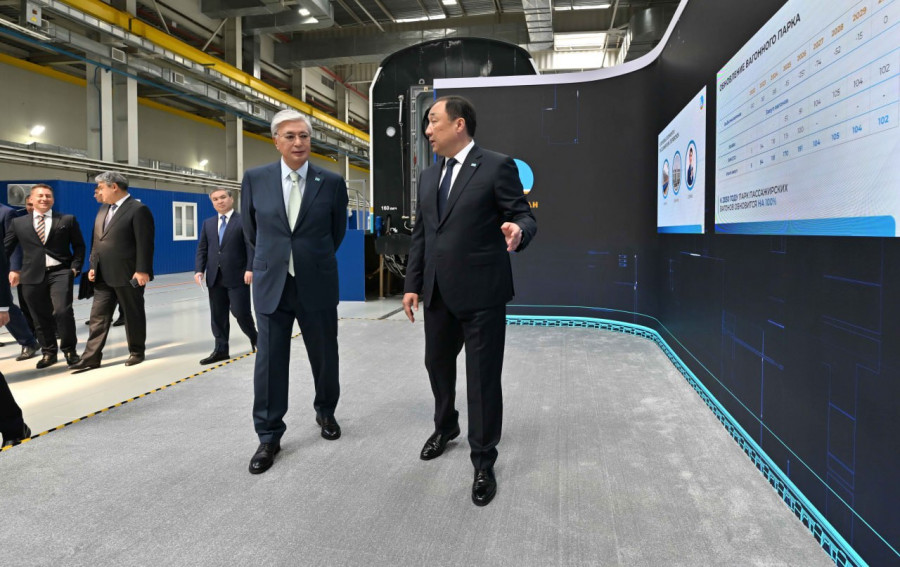  Тоқаевқа темір жол қатынасын жаңғырту барысы жөнінде есеп берілді