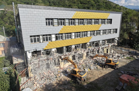 Алматыда тау бөктеріндегі ірі нысан сүріліп жатыр