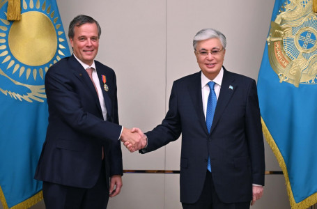 Президент екіжақты кездесулер өткізді