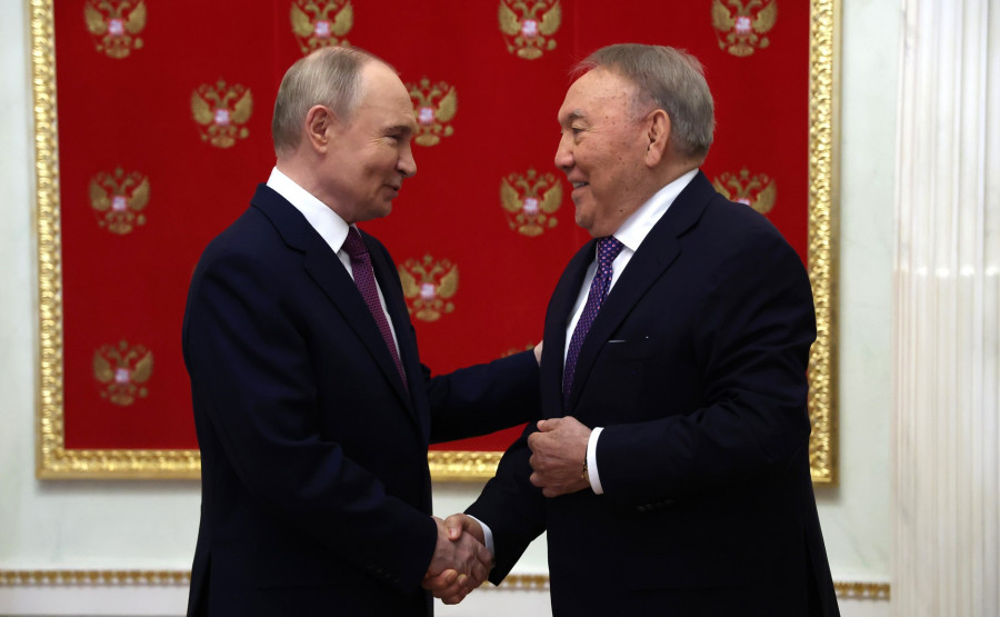 “Аса мән берудің қажеті жоқ“ - Әшімбаев Назарбаевтың Мәскеуге сапары туралы