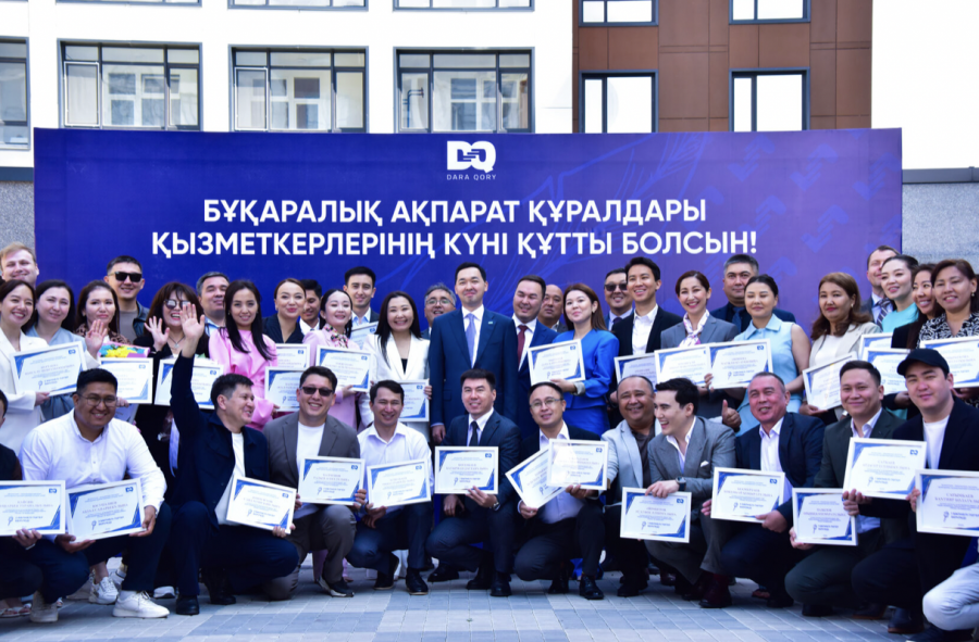 Президент сыйлығы: биыл тағы 66 журналист баспаналы болды