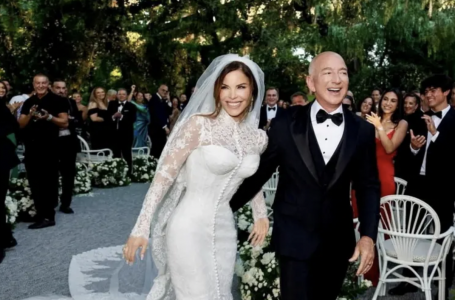 Әлемдегі ең бай адамдардың бірі Венецияда “ғасыр тойын“ өткізді