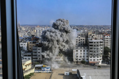 Израиль Газа тұрғындарына эвакуациялануға бұйрық берді