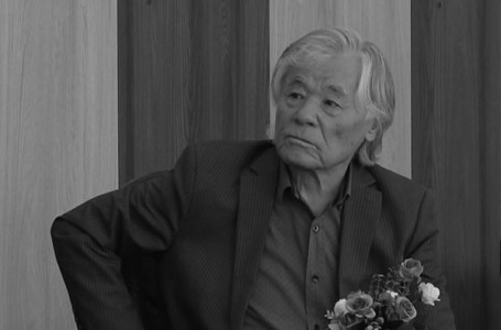 Тоқаев Қазақстанның еңбек сіңірген қайраткері Исраил Сапарбайдың отбасына көңіл айтты