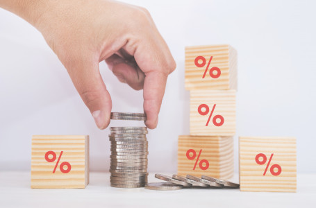 ҚҚС - 16 пайыз. Тоқаев жаңа Салық кодексіне қол қойды