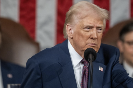 АҚШ барлау басшысы Обаманы Трампқа қарсы астыртын жоспар ұйымдастырды деп айыптады