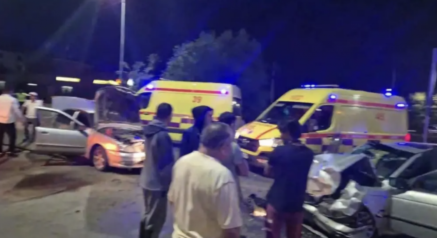 Астанада түнде бірнеше көлік соқтығысты: зардап шеккендер бар