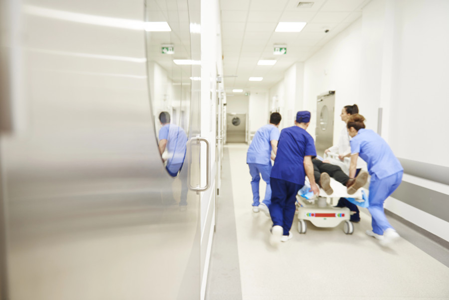 Тоқаев медицина қызметкерлеріне шабуыл үшін жазаны қатаңдатуды тапсырды