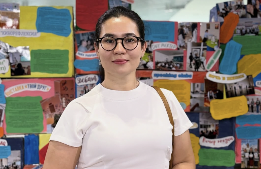 Желіде хит болған мектеп директоры неге үзіліс алғанын түсіндірді