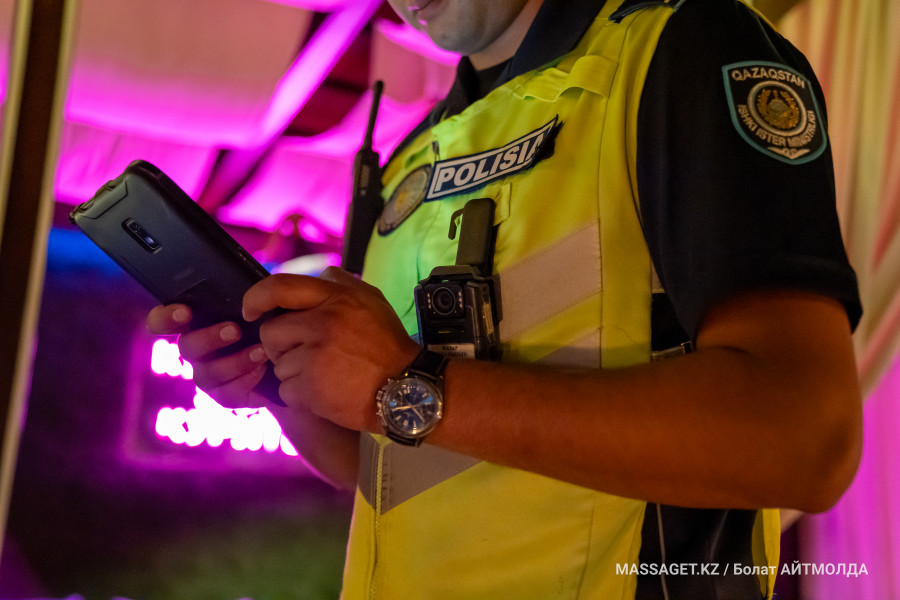 Павлодарда әйел екі баласын терезеден лақтырып, артынша өзі де секіріп кеткен