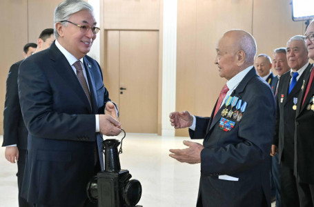 Президент жарлығымен ҚТЖ ардагері марапатталды