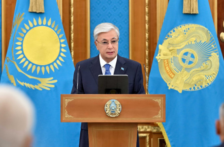 Тоқаев көлік саласының қызметкерлерін марапаттады