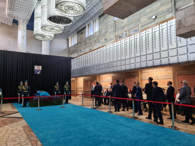 Ғарышкер Талғат Мұсабаевты ақтық сапарға шығарып салу рәсімі басталды