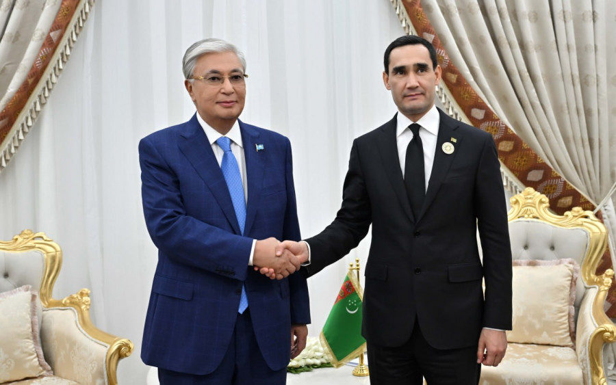 Тоқаев Бердімұхамедовпен кездесті