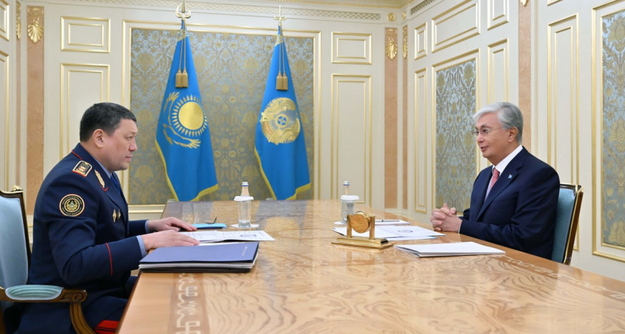 “Аса ауыр қылмысқа қатысы бар 146 қылмыстық топ жойылды“. Сәденов Тоқаевқа есеп берді