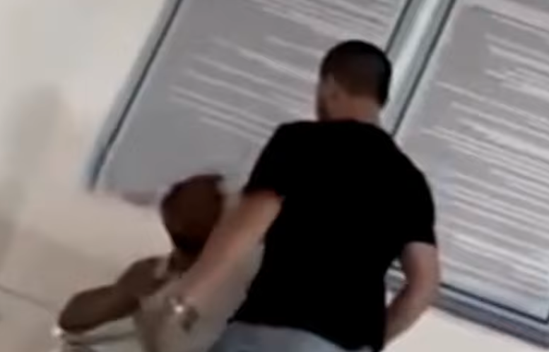 Шымкент ауруханасында ер адам төбелес шығарған